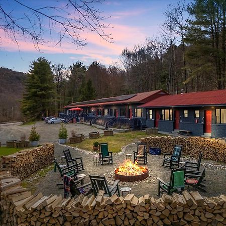 Green Acres Retreat Hancock エクステリア 写真