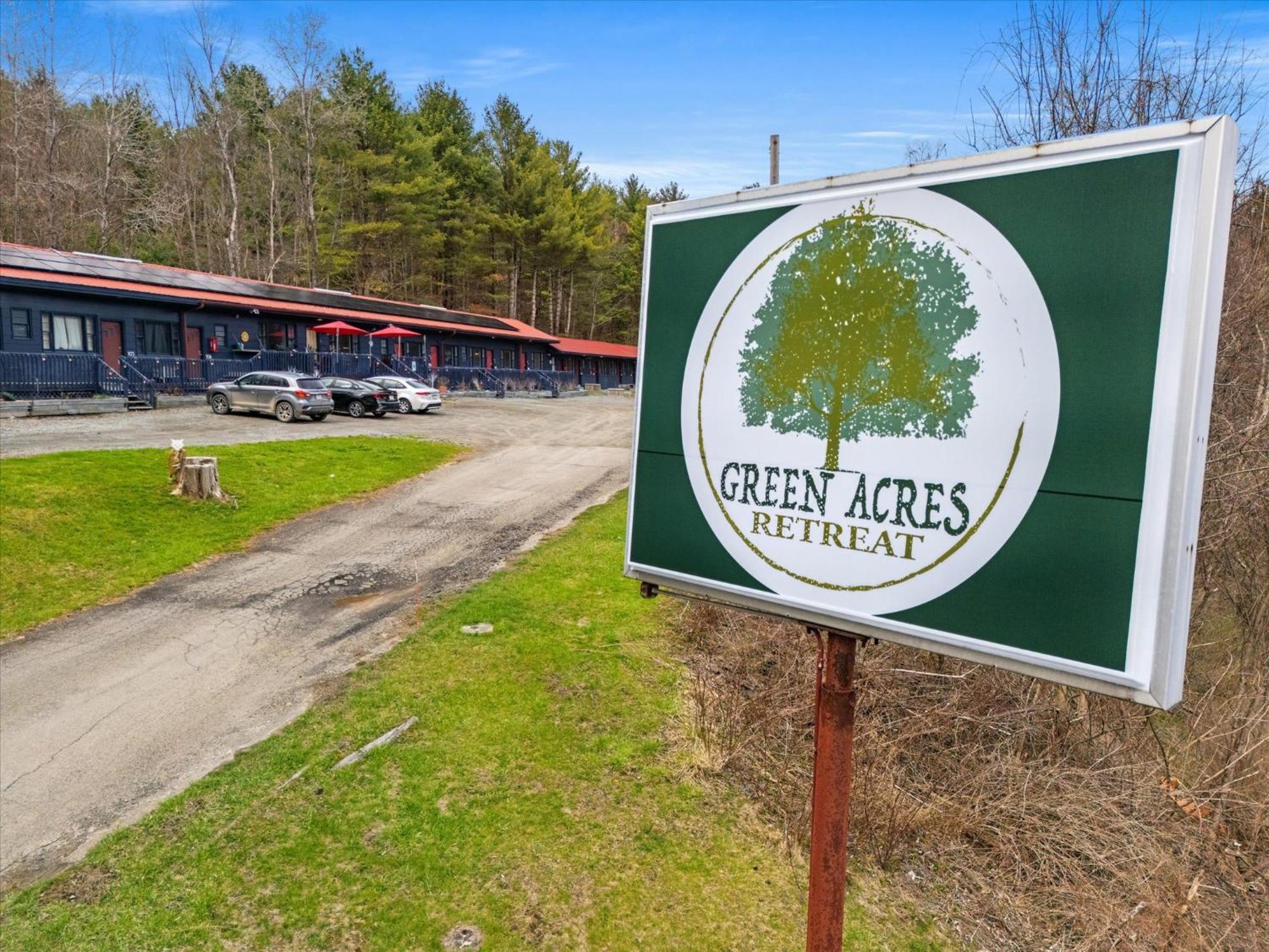 Green Acres Retreat Hancock エクステリア 写真