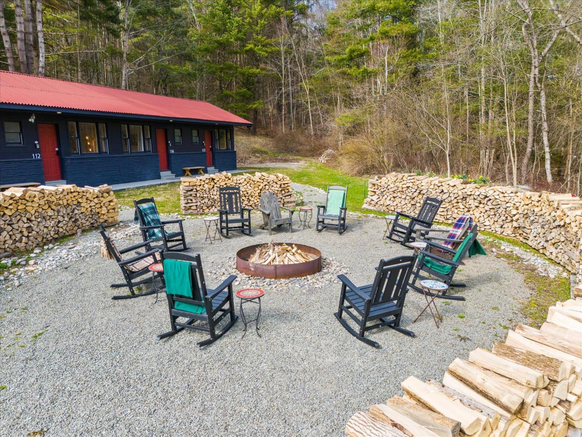 Green Acres Retreat Hancock エクステリア 写真