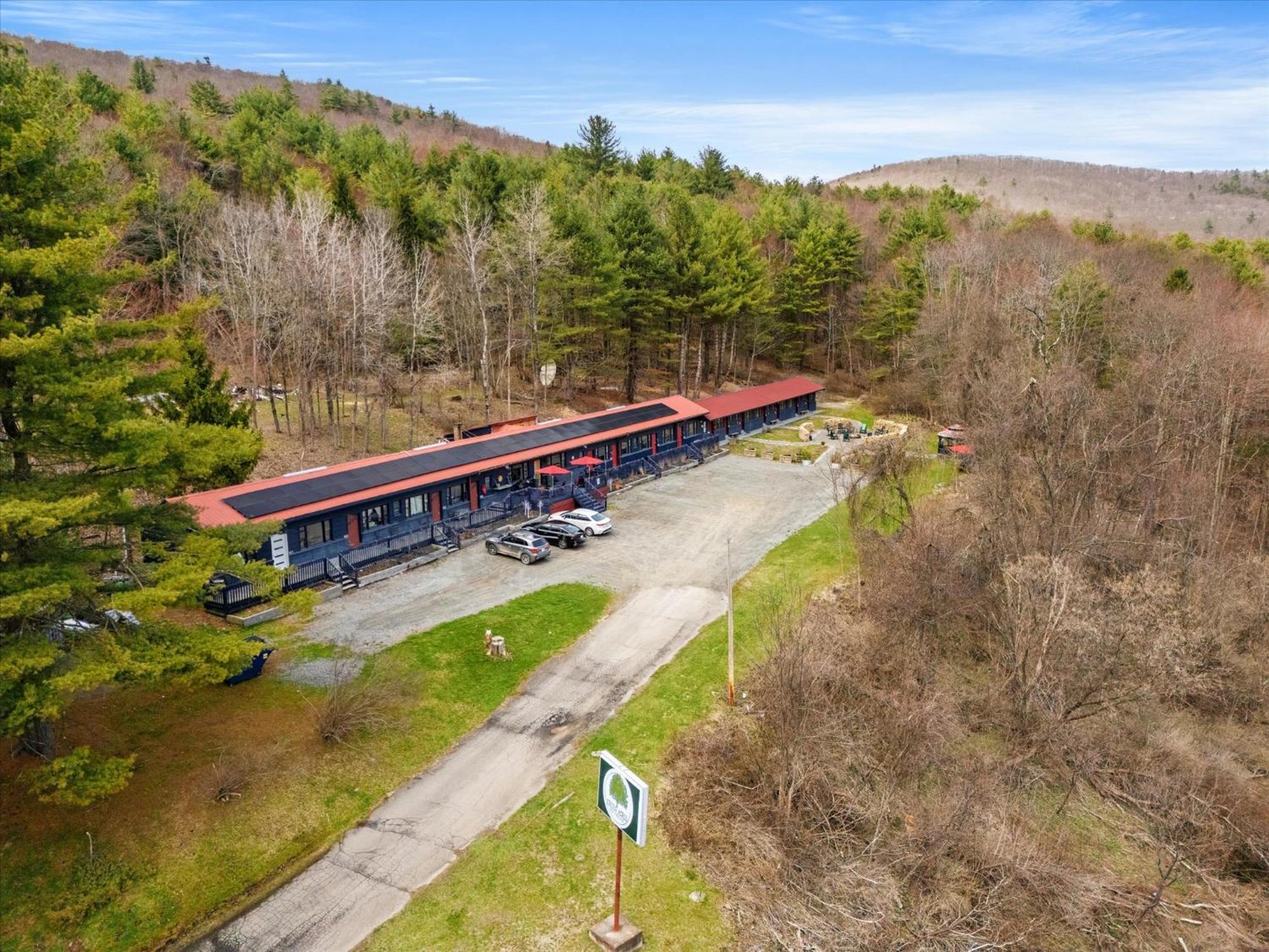 Green Acres Retreat Hancock エクステリア 写真